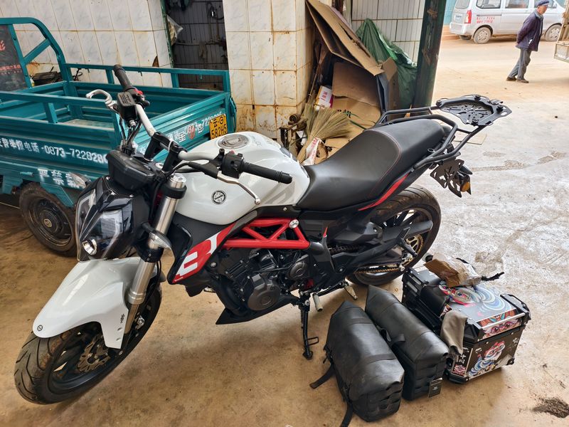 二手贝纳利蓝宝龙 BN302S