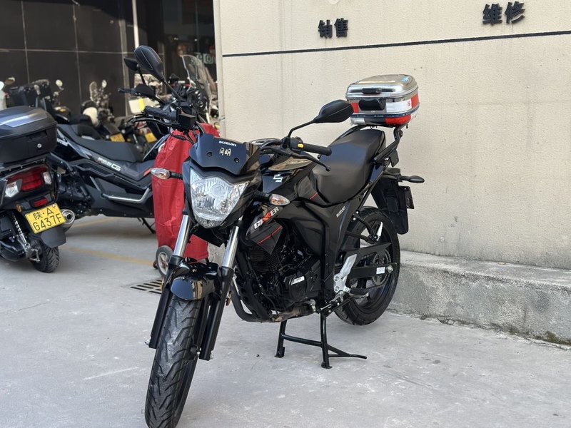 二手济南铃木极客飒 Gixxer 155 NK