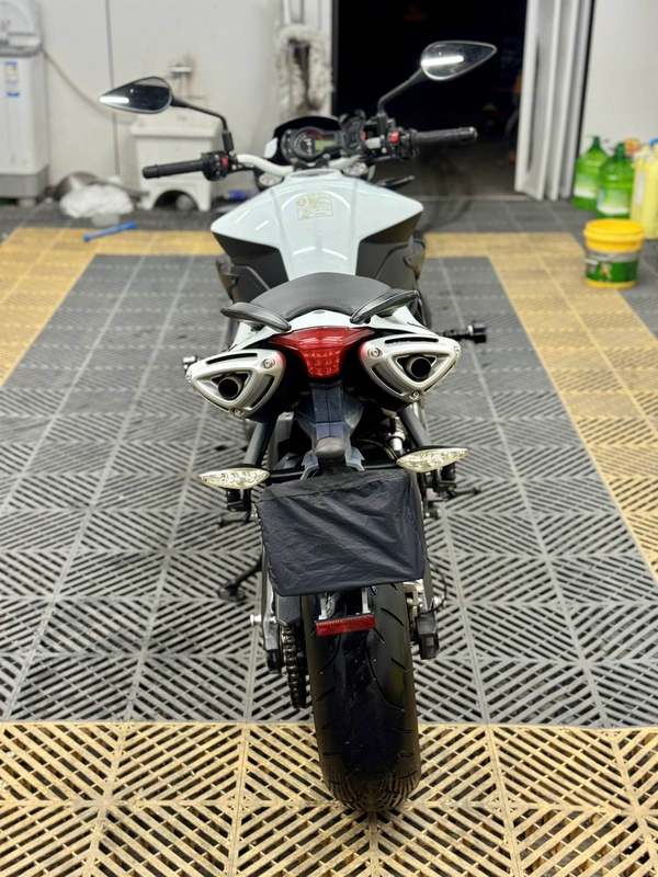 二手贝纳利TNT600i