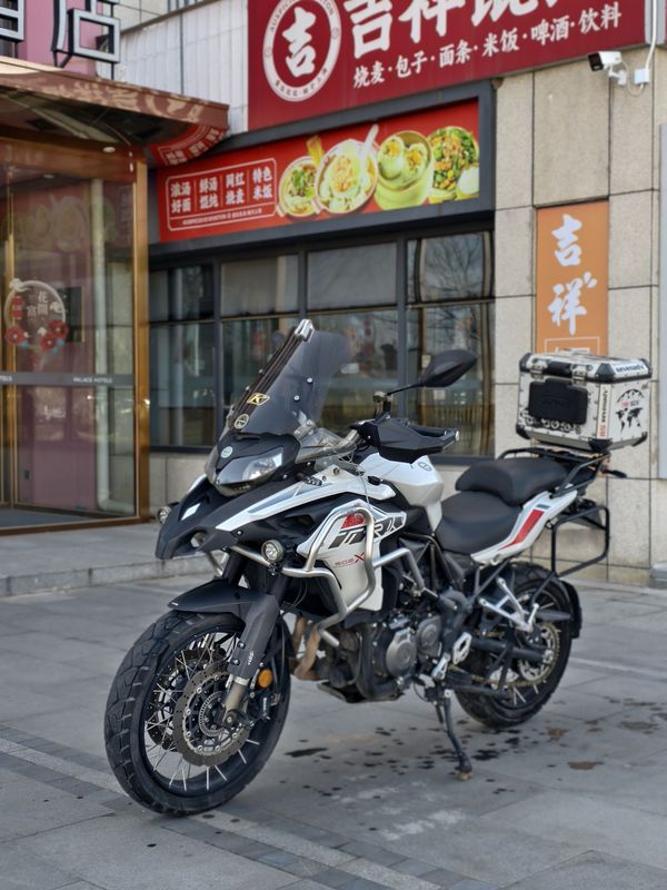 二手贝纳利金鹏 TRK502