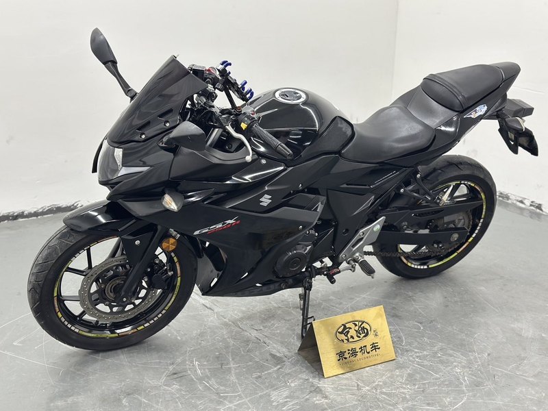 二手豪爵铃木GSX250R