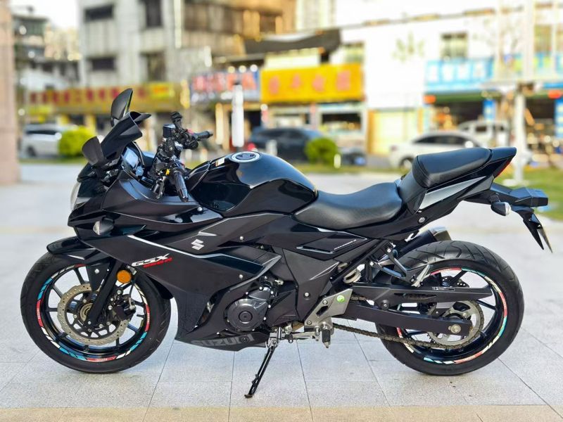 二手豪爵铃木GSX250R