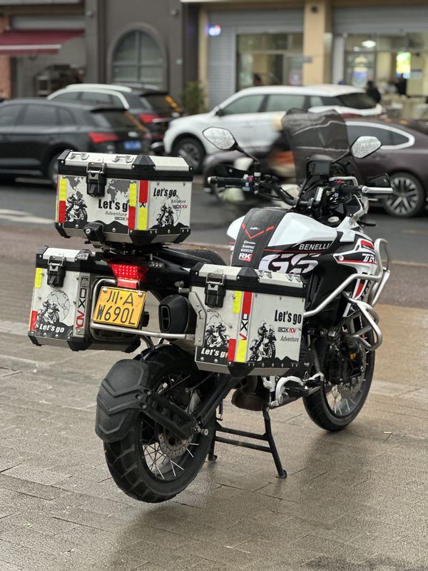 二手贝纳利金鹏 TRK502