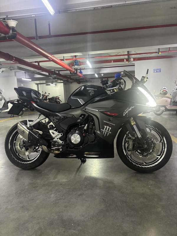 二手贝纳利龙卷风 Tornado 552R