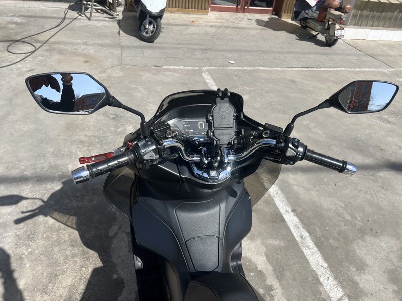 二手五羊本田PCX