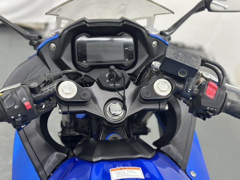 二手豪爵铃木GSX250R