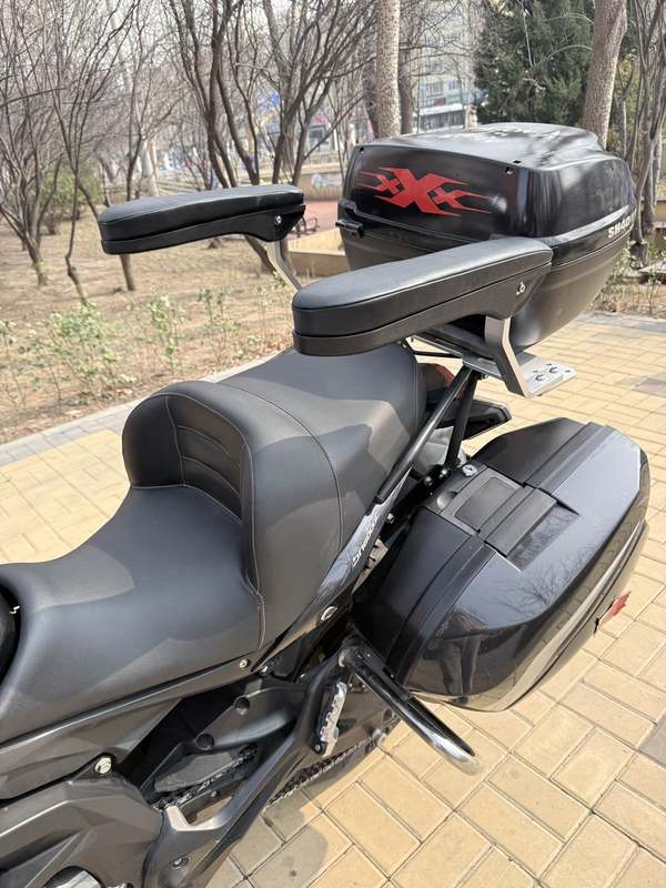 二手贝纳利600GC