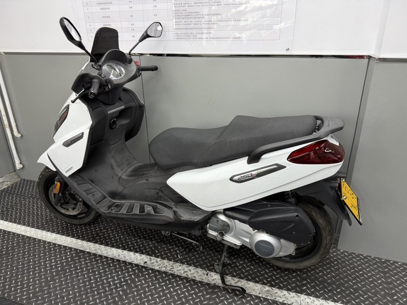 二手宗申比亚乔X7