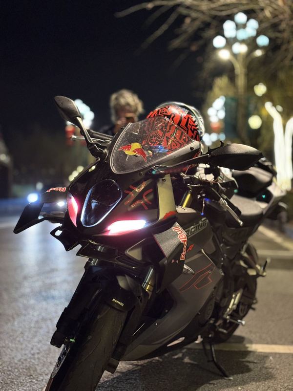 二手贝纳利龙卷风 Tornado 302R