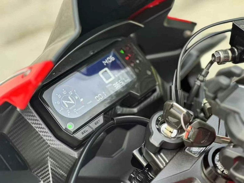 二手本田CBR400R
