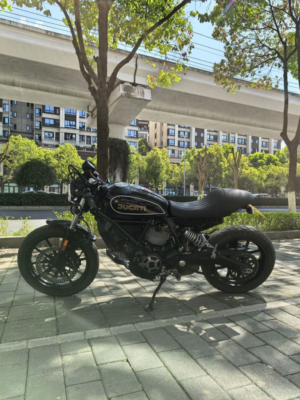 二手杜卡迪Scrambler Sixty2