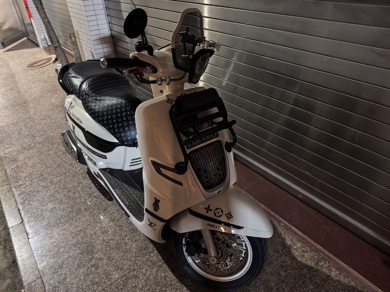 二手南方梦拉丽莎 飞戈