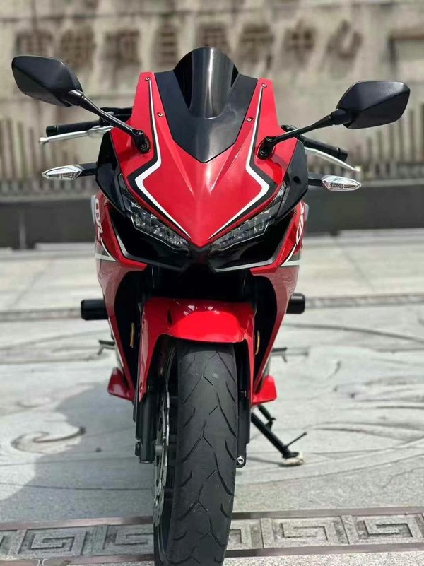 二手本田CBR400R