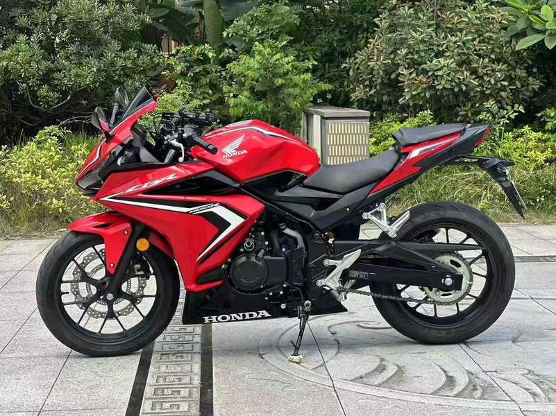 二手本田CBR400R