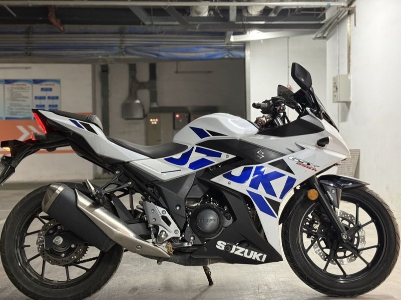 二手豪爵铃木GSX250R