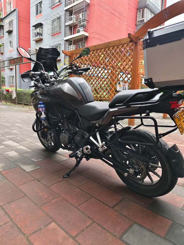 二手贝纳利金鹏 TRK502