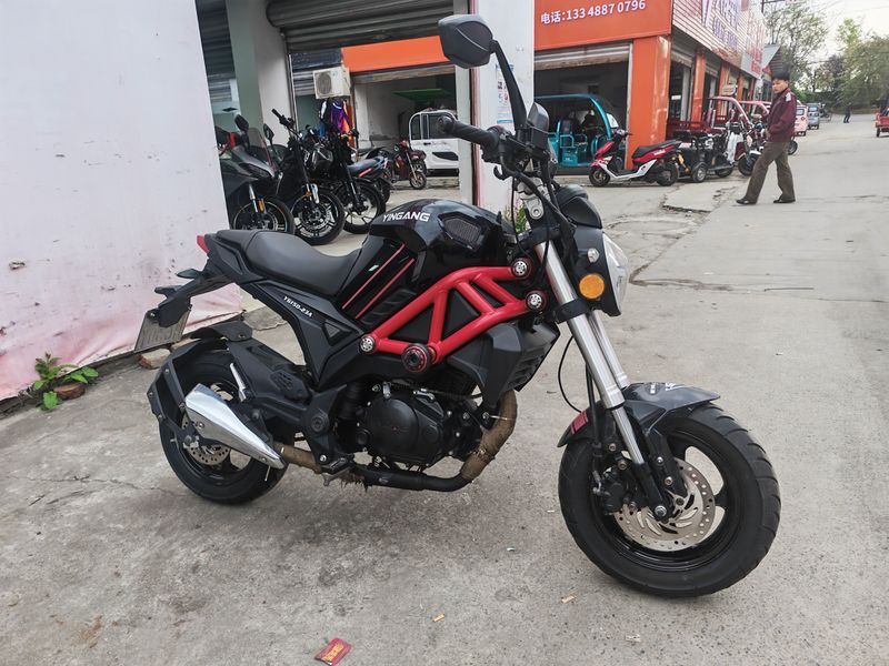 二手银钢小怪兽150