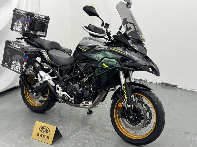 二手贝纳利金鹏 TRK502