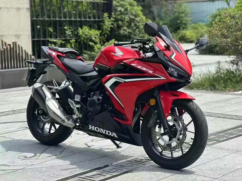 二手本田CBR400R