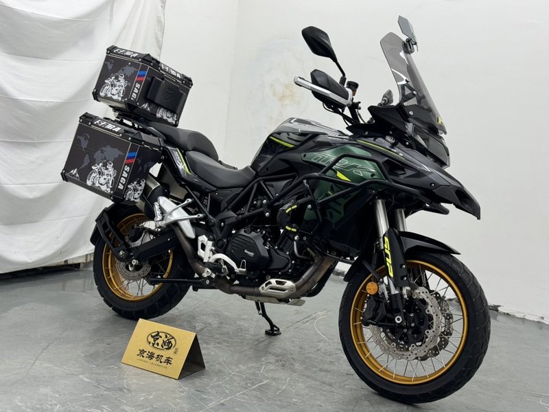 二手贝纳利金鹏 TRK502