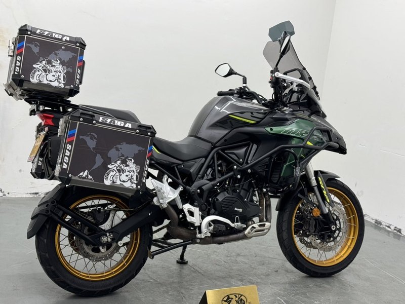 二手贝纳利金鹏 TRK502