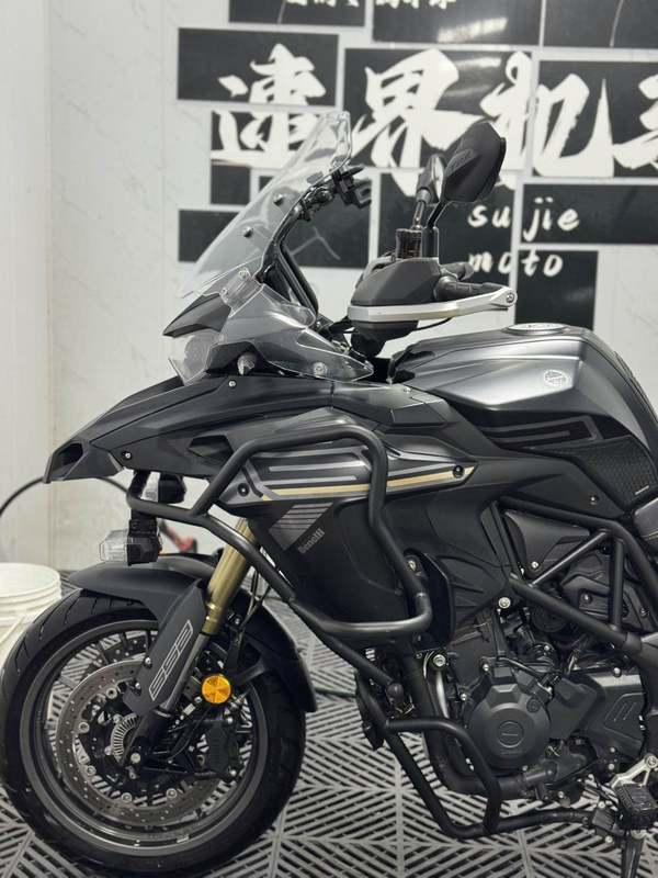 二手贝纳利TRK552