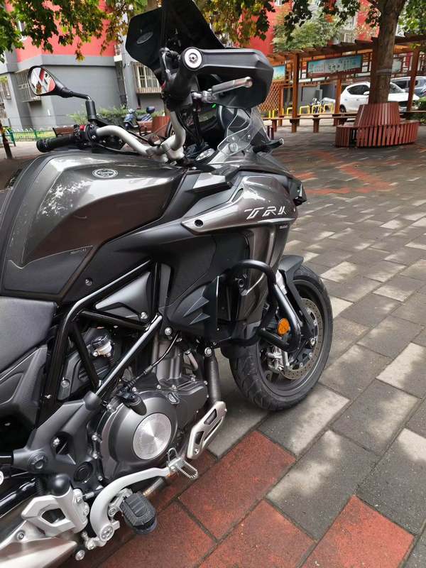 二手贝纳利金鹏 TRK502