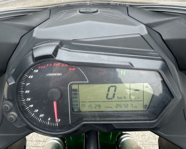 二手贝纳利龙卷风 Tornado 302R