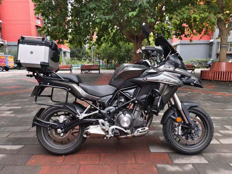 二手贝纳利金鹏 TRK502