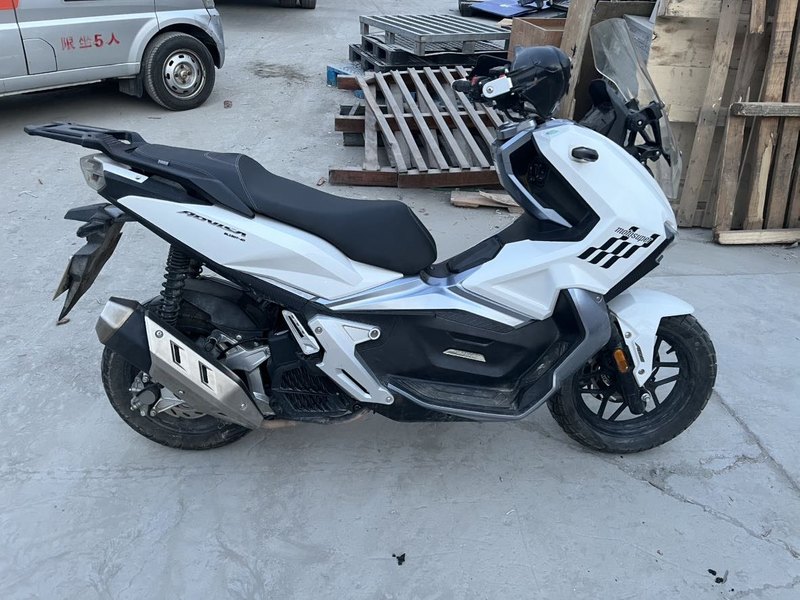 二手布雷斯通极宙 ADV150