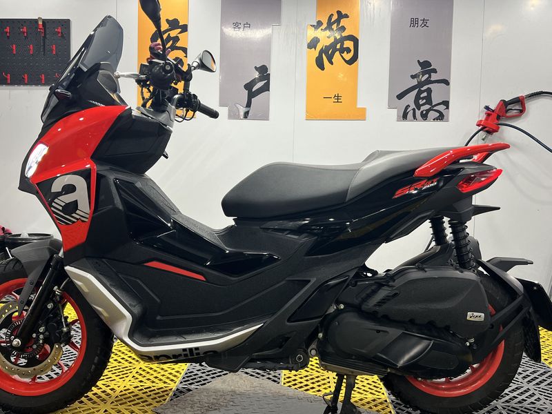 二手阿普利亚SR GT 200