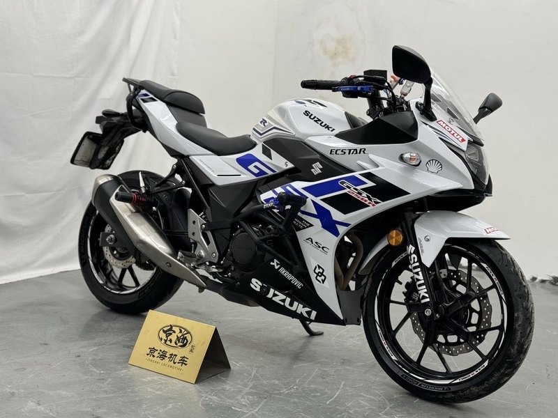 二手豪爵铃木GSX250R