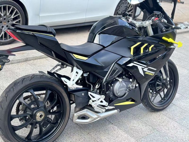 二手赛科龙RC250