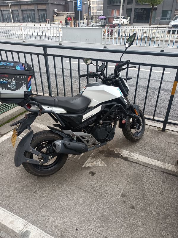 二手春风ST狒狒