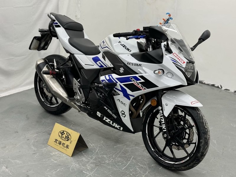 二手豪爵铃木GSX250R