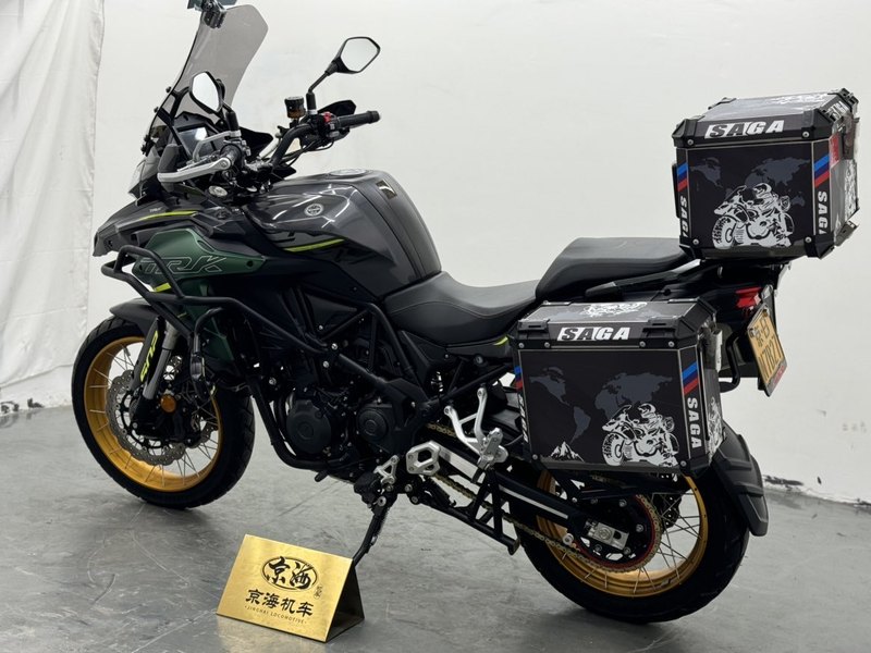 二手贝纳利金鹏 TRK502