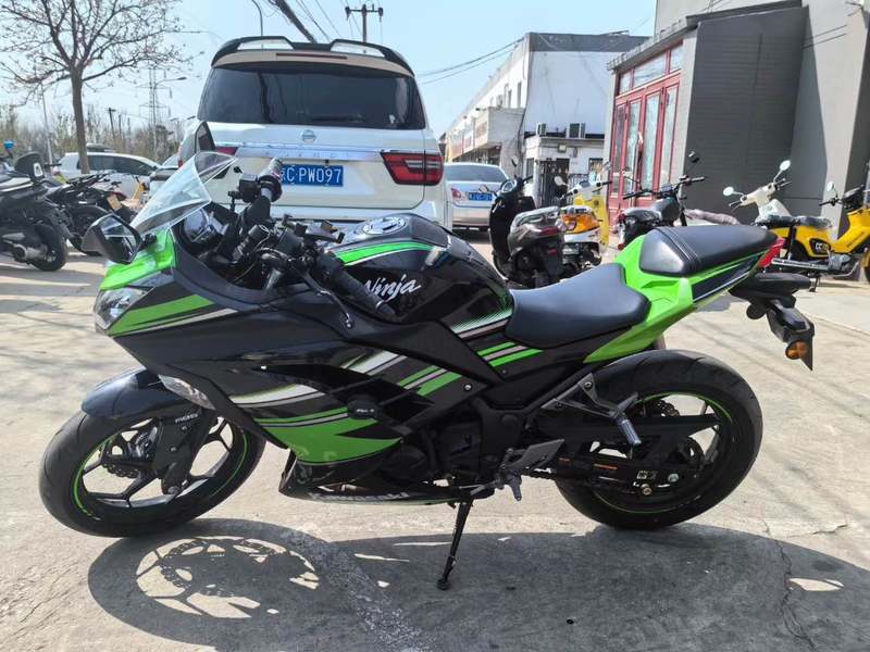 二手川崎Ninja 250