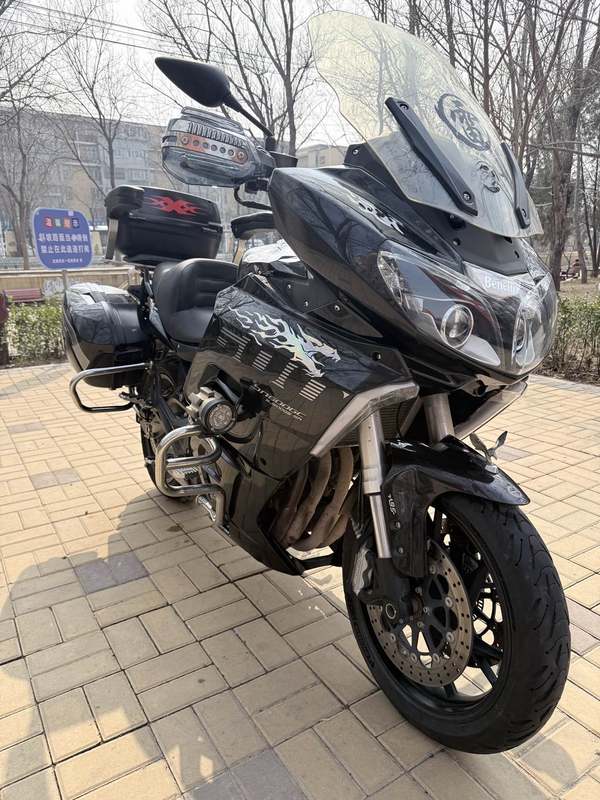 二手贝纳利600GC