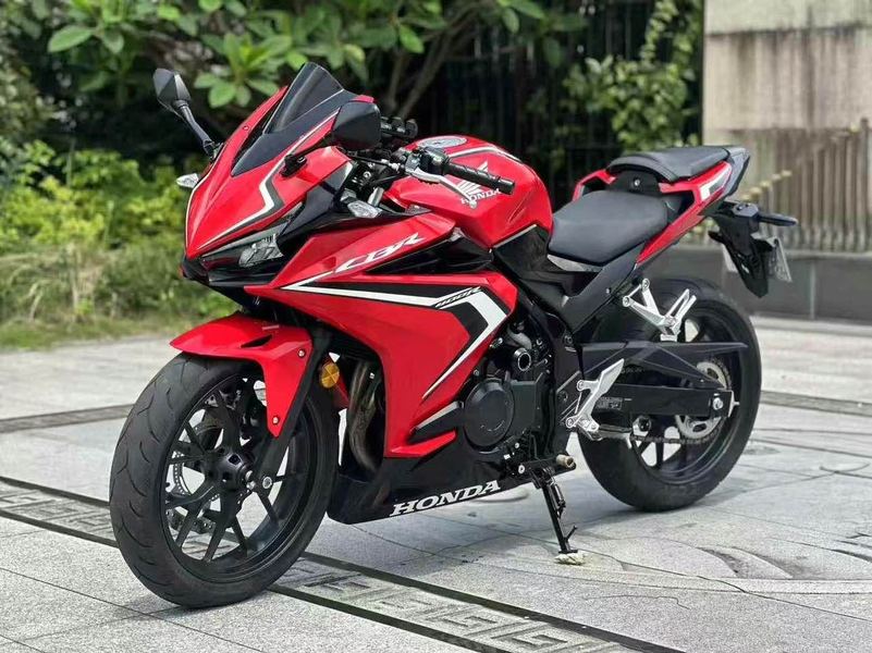 二手本田CBR400R