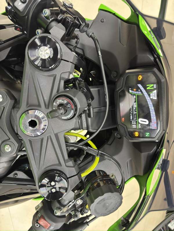 二手川崎Ninja ZX-6R 