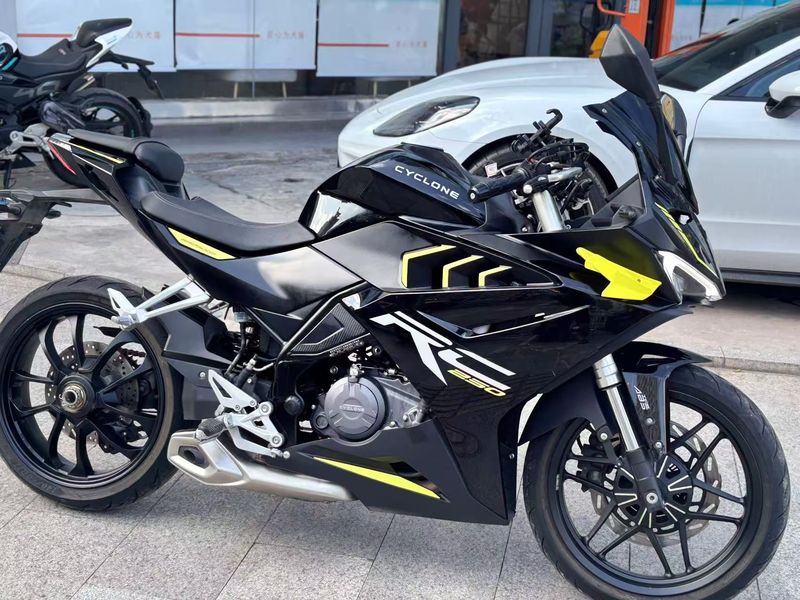 二手赛科龙RC250