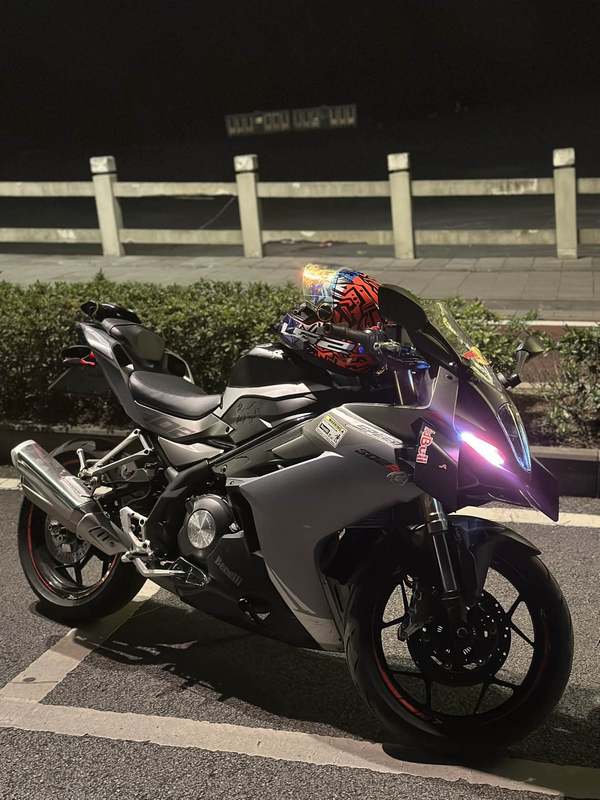 二手贝纳利龙卷风 Tornado 302R