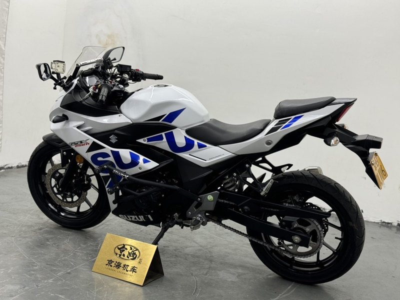 二手豪爵铃木GSX250R