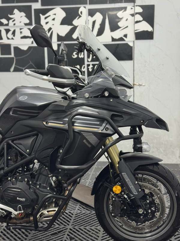 二手贝纳利TRK552