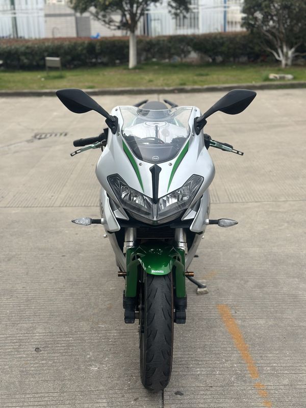 二手贝纳利龙卷风 Tornado 302R