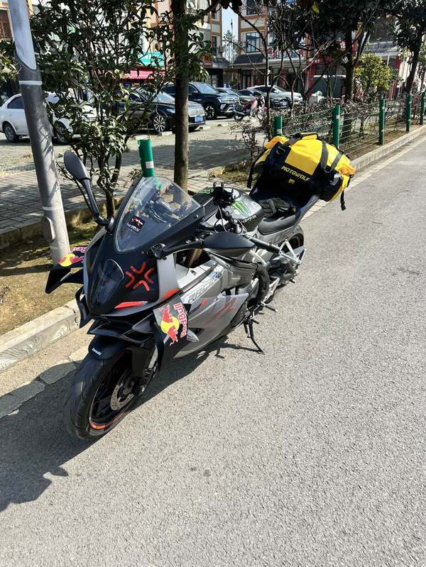 二手贝纳利龙卷风 Tornado 302R