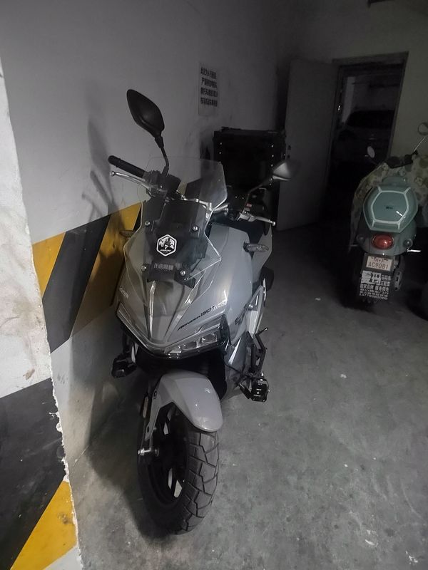 二手布雷斯通极宙 ADV150