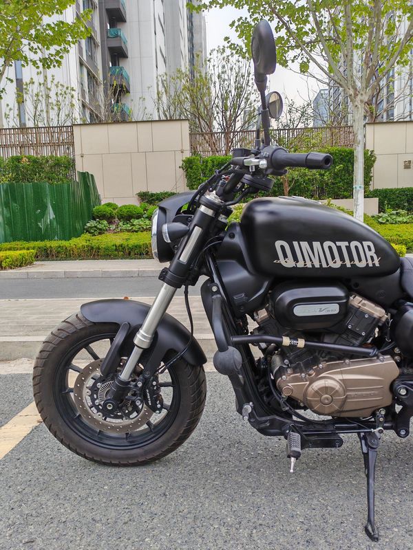 二手QJMOTOR闪300