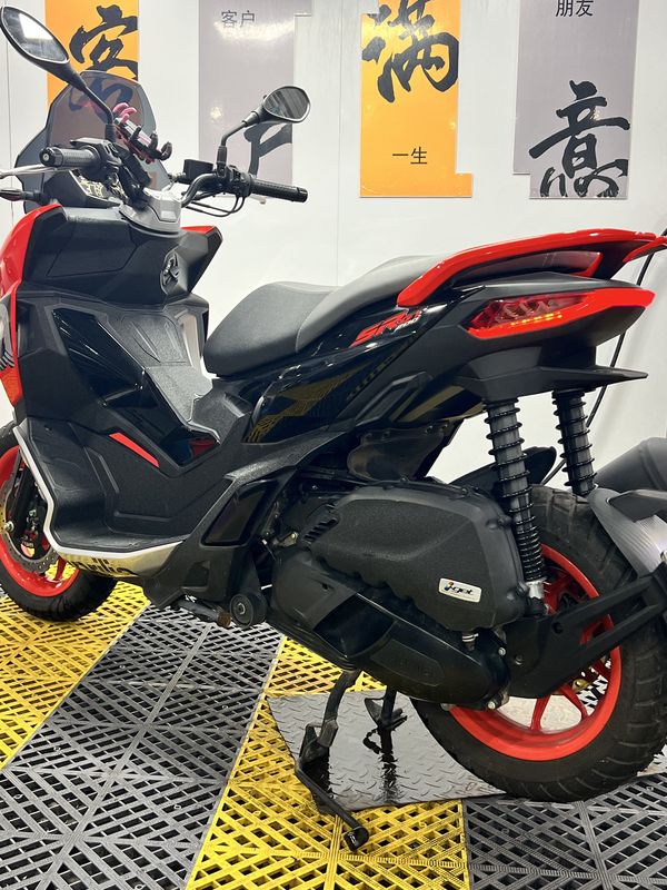 二手阿普利亚SR GT 200