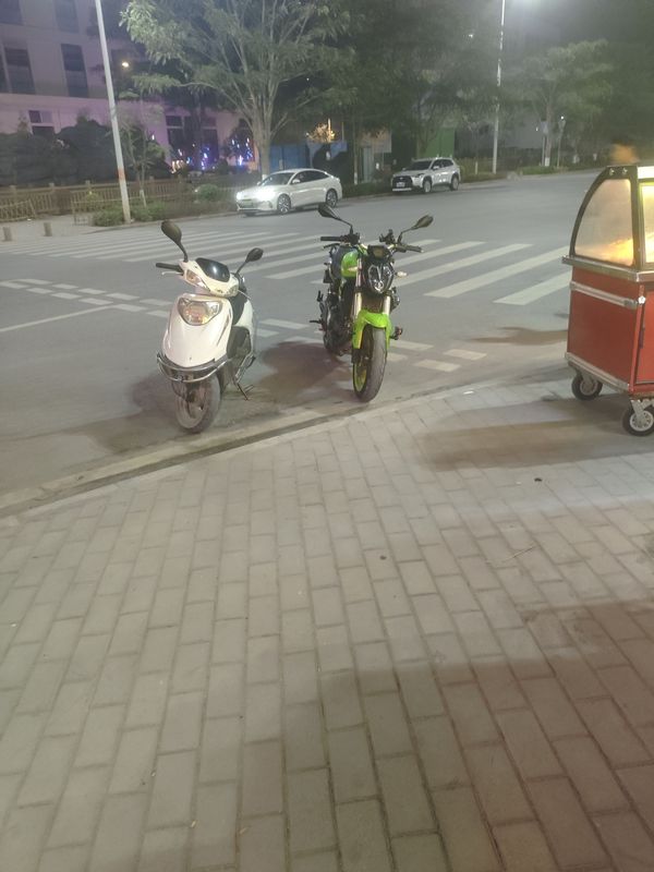 二手贝纳利蓝宝龙 BN302S